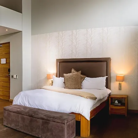 Menlyn Boutique Hotel Pretoria Exterior photo A bedroom at the Protea Hotel, Centurion