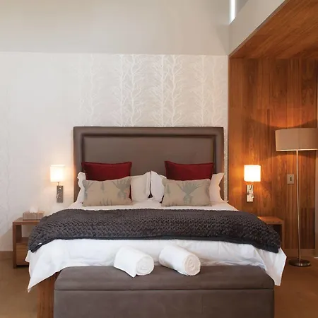 Menlyn Boutique Hotel Pretoria Exterior photo A bedroom at the hotel